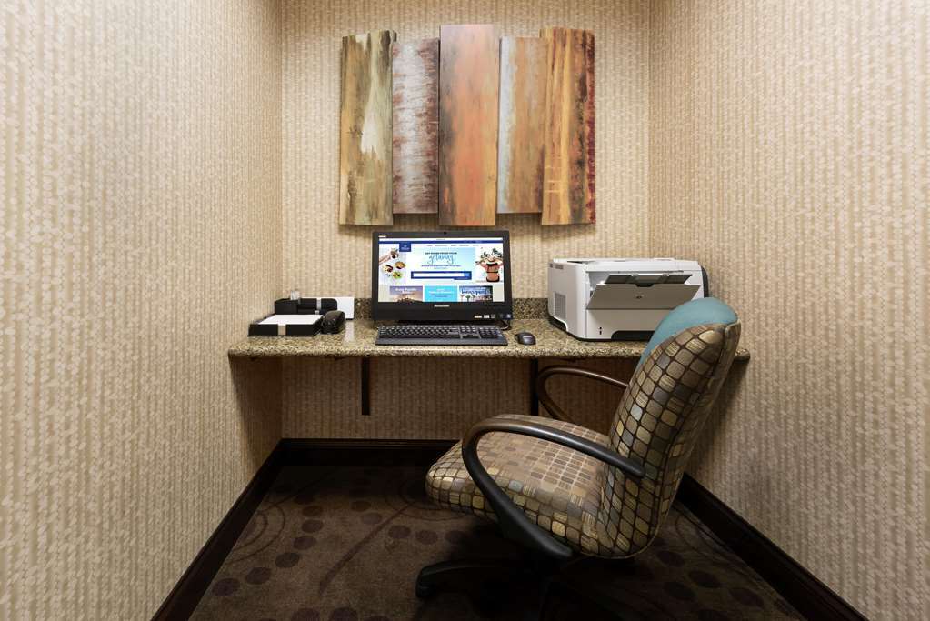 Hampton Inn Farmington Facilities photo